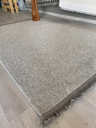 Marilla Serisi Gri Bukle Dokuma Toz Vermez Makine Halısı EK-0259 160x230 (4 mt2)