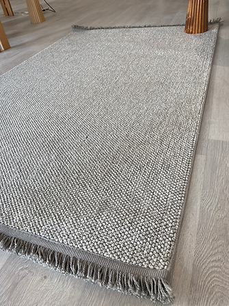 Marilla Serisi Gri Bukle Dokuma Toz Vermez Makine Halısı EK-0259 160x230 (4 mt2)